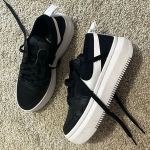 Women’s platform Nike sneakers